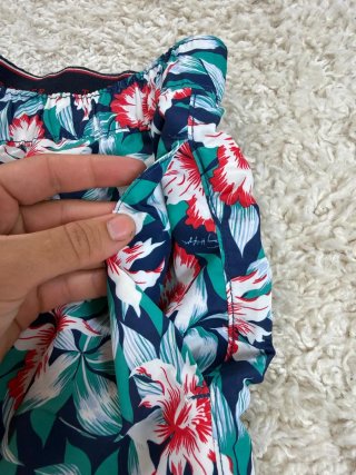¡¡OFERTA!! Talla M Bañador Tommy Hilfiger Flores
