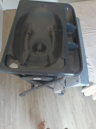 Bañera cambiador bebé gris