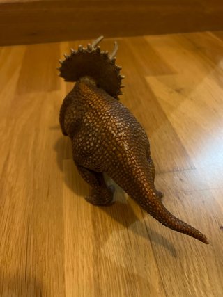Figura de Triceratops realista y de buen material