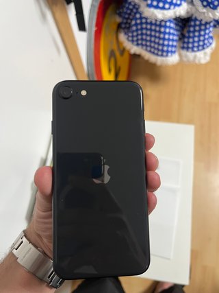 iPhone SE 2ª Gen - iOS 16 - 64GB Nero