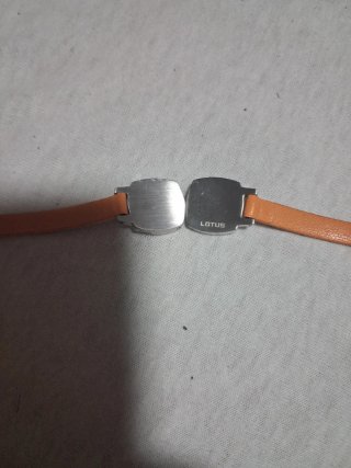 Pulsera Lotus Cuero Naranja y Plata