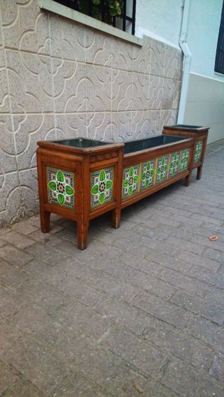Macetero antiguo Antonio Ruíz Valiente
