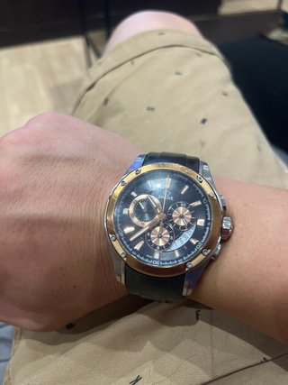 Reloj Jaguar Negro y Dorado