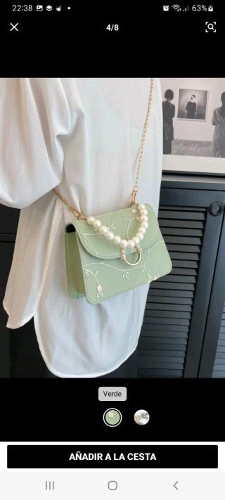 Bolso verde con perlas y bordado