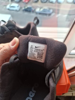 Nike Vomero Plus Negro