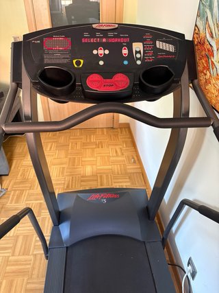 Cinta de Correr Profesional Life Fitness