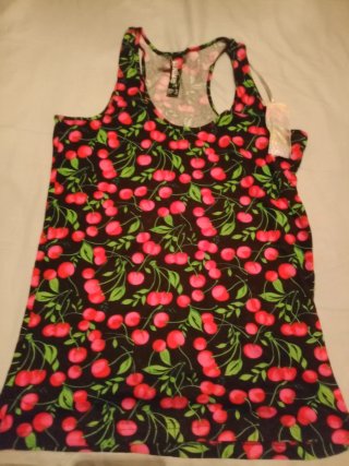 Camiseta tirantes con estampado de cerezas