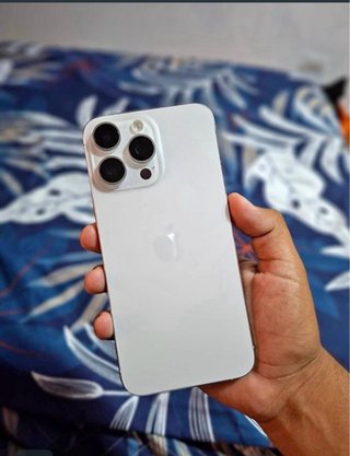 iPhone 15 Pro Max 256GB Blanco Plata