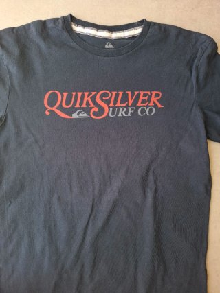 Camiseta Quiksilver negra Talla S - Estilo surf