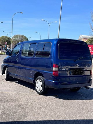 Toyota Hiace 2009