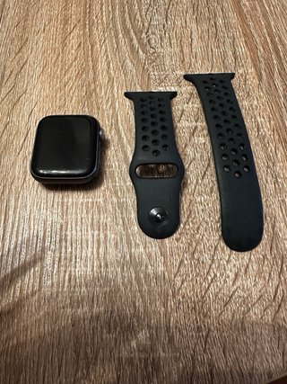 Apple Watch S4 Nike 44mm + Caja + Cargador