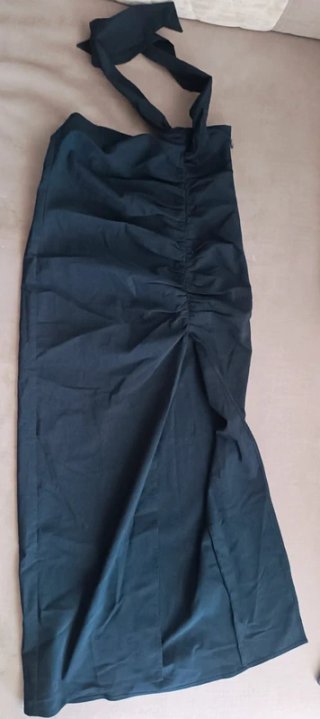 Vestido largo negro/verde con fruncido