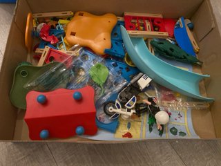 Lote Playmobil Casa y Parque Infantil