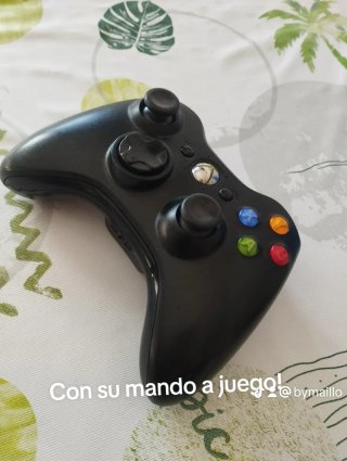 Xbox 360 Slim Negra M4. G1. C4