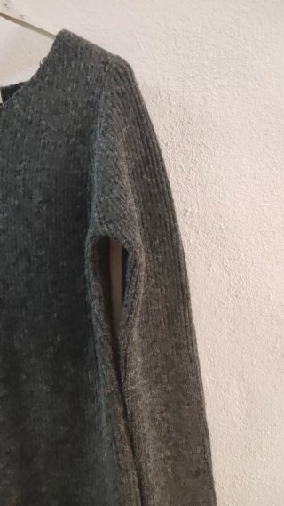 Vestido de punto gris oscuro invierno