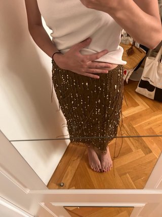 Falda dorada