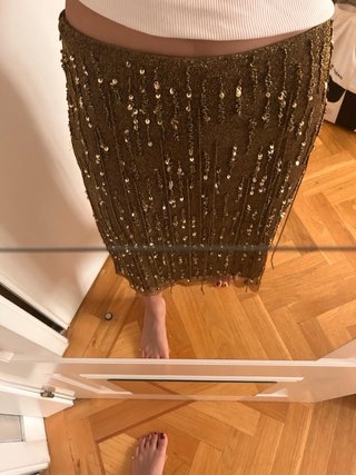 Falda dorada