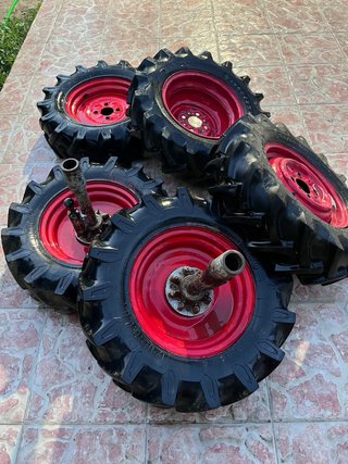 5 Ruedas Motocultor con Eje