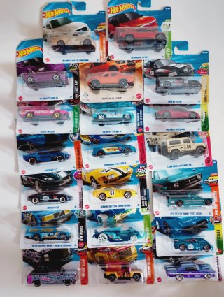 100 Hot Wheels Nuove