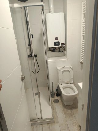 Alquilo habitación en avila capital