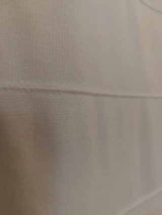 Vestido blanco de un solo hombro con lazo de Sfera