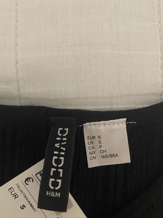 Top H&M Negro sin Mangas