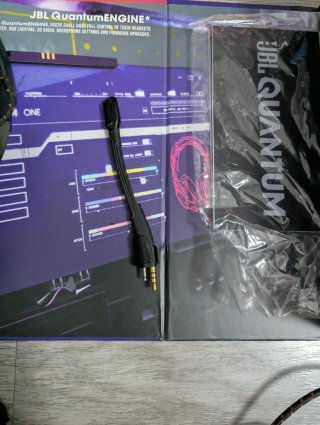 JBL Quantum ONE Auriculares Gaming 075075
