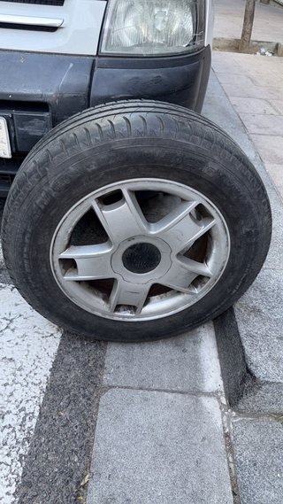 4/Undad Neumáticos Michelin Volkswagen  195/65/R15