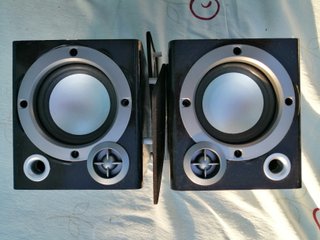 Altavoces 4Ω 10W MAX