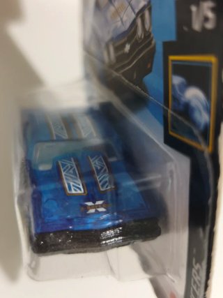 Hot Wheels '69 Chevelle X-Raycers