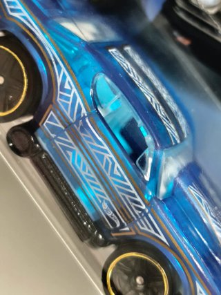 Hot Wheels '69 Chevelle X-Raycers