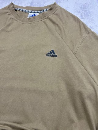 Camiseta Adidas Verde Oliva