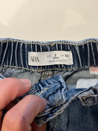 Lote 4 pantalones tejanos cortos niño Zara
