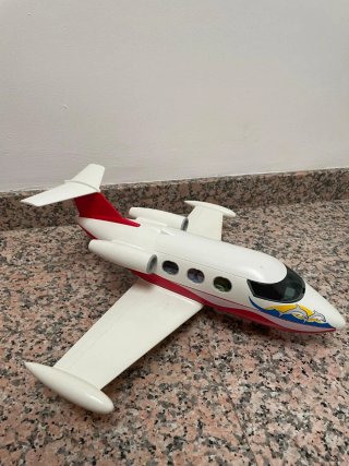Avión Playmobil con figuras