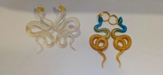Se personalizan accesorios de resina