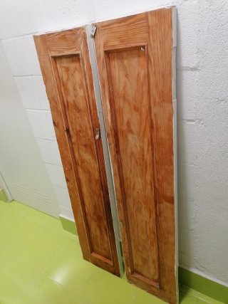 2 Contraventanas de Madera Antiguas