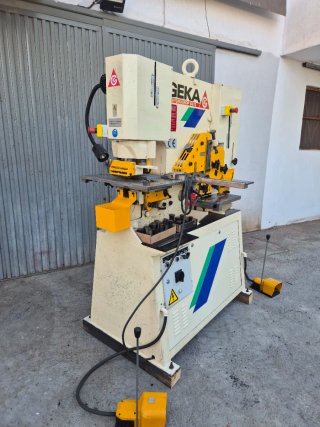PUNZONADORA