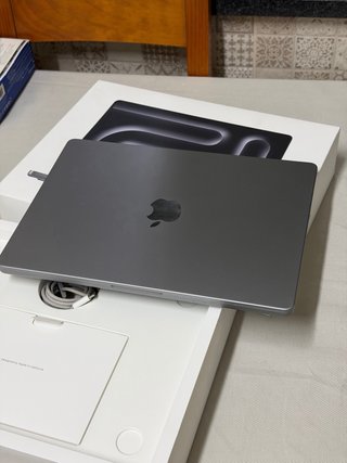 Macbook Pro 14” M3 Cinza Espacial
