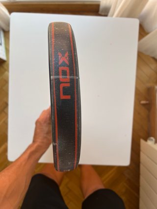 Pala de pádel NOX AT10 18K 2025 (a reparar)