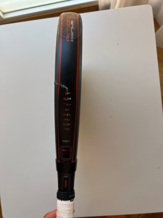 Pala de pádel NOX AT10 18K 2025 (a reparar)