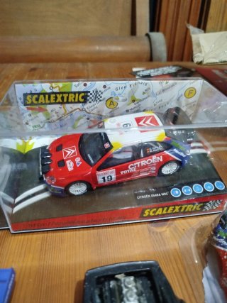Lote componentes carrocerías y coches Scalextric