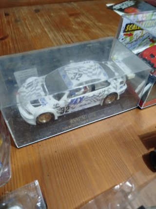 Lote componentes carrocerías y coches Scalextric