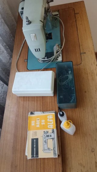 Máquina de coser Alfa 108 vintage