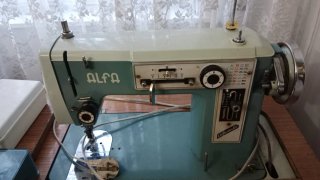 Máquina de coser Alfa 108 vintage