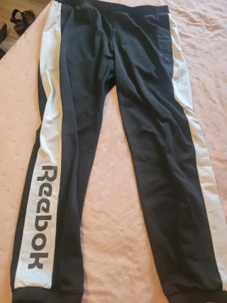 Chándal  Reebok Negra y Blanca