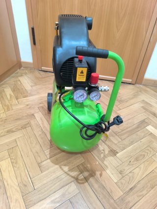 Alquilo Compresor de Aire BESSELL 24 L - 2 HP - 8b