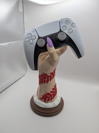 Soporte mando PS5 inspirado en Nezuko