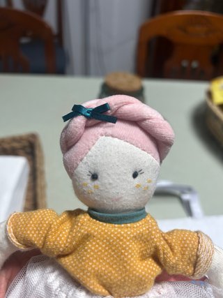 Muñeca de trapo con vestido de tul Moulin