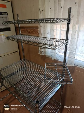 Scaffalatura metallica professionale con ruote