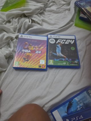 Videojuegos PS5 NBA 2K24 y FC 24